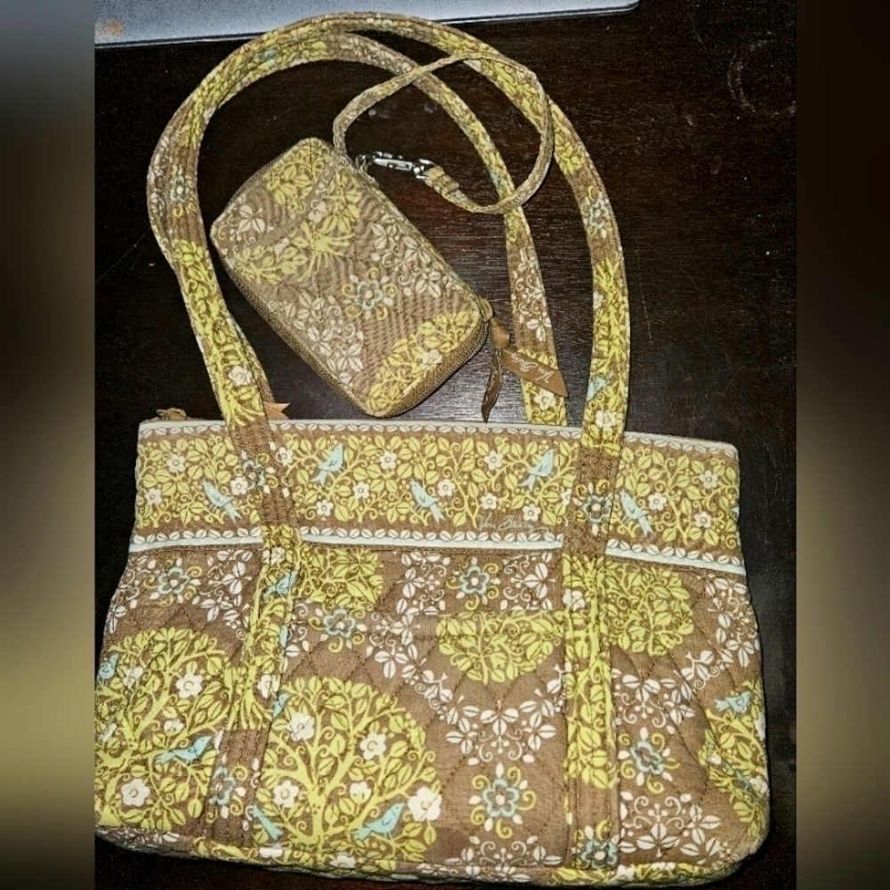 Vera bradley wristlet and purse set